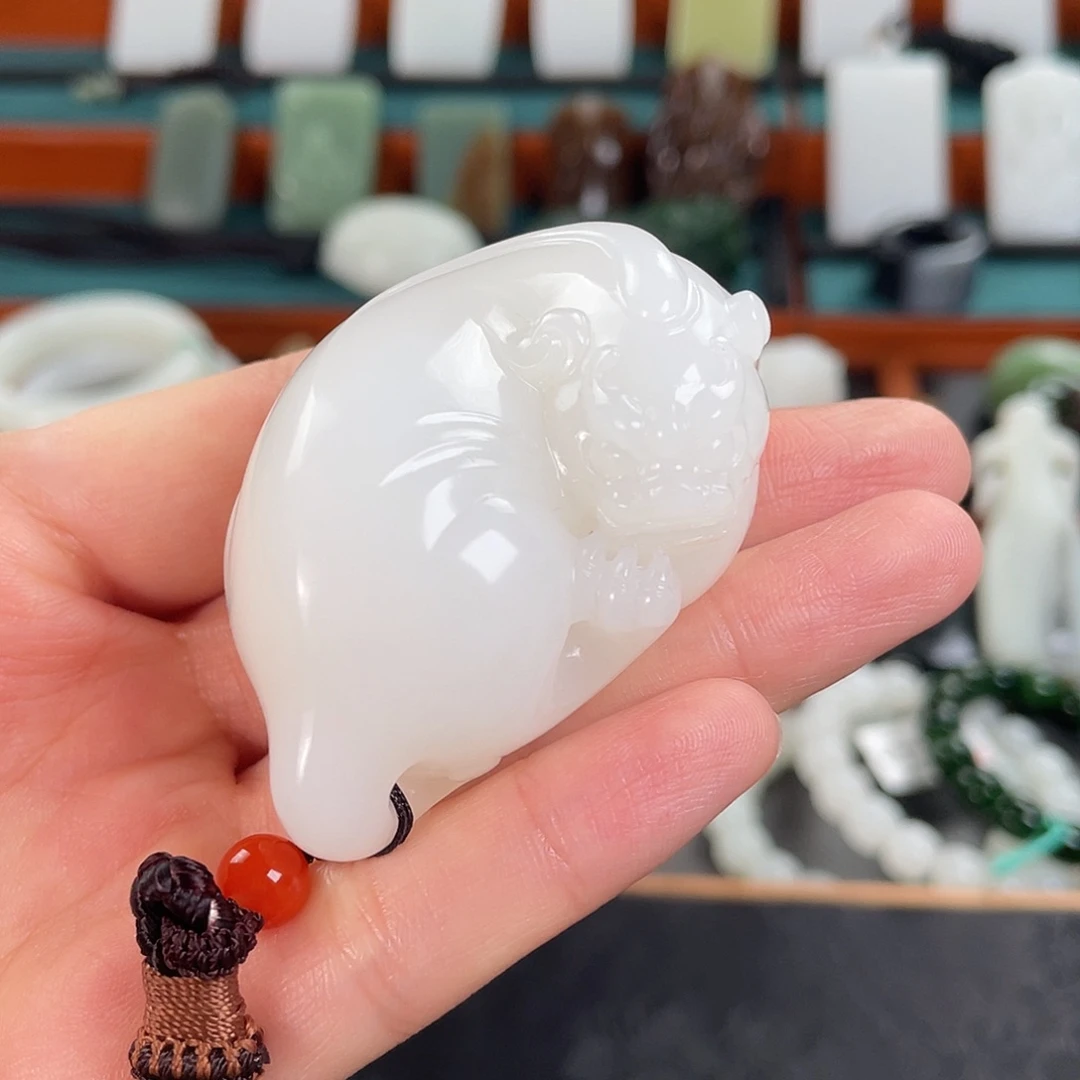 未镶嵌和田玉把件