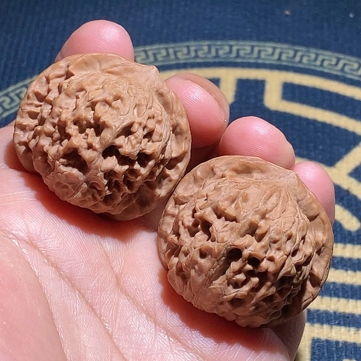 【闪购商品】文玩核桃吊坠T**恒金锭元宝