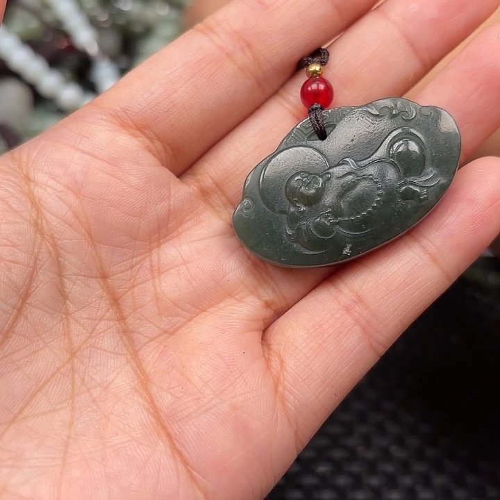 颈饰未镶嵌和田玉