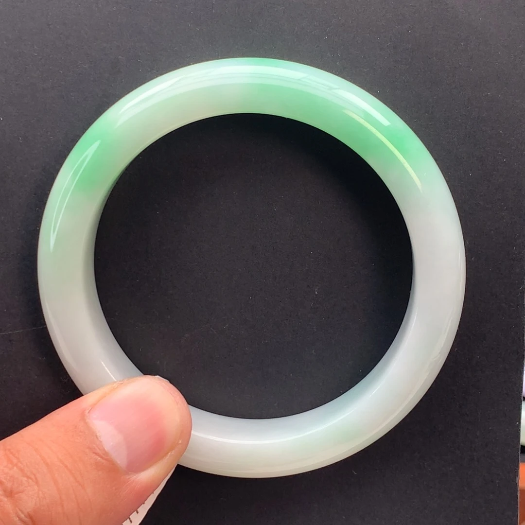 翡翠手镯未镶嵌55正圈白底青