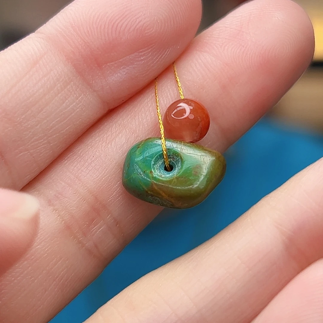 南红玛瑙未镶嵌珠宝奇石