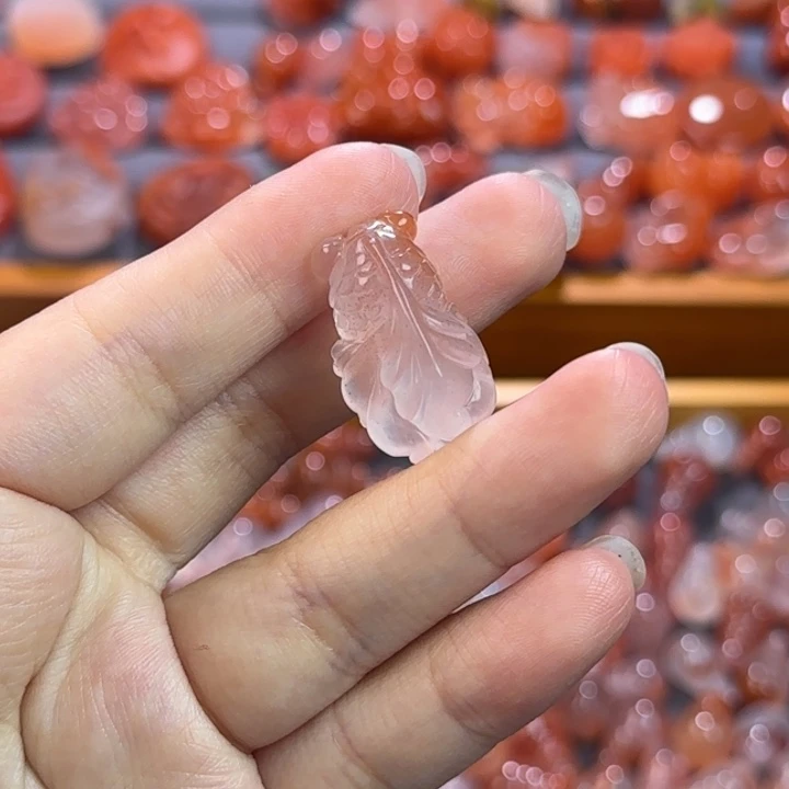 南红玛瑙未镶嵌珠宝半成品金鱼