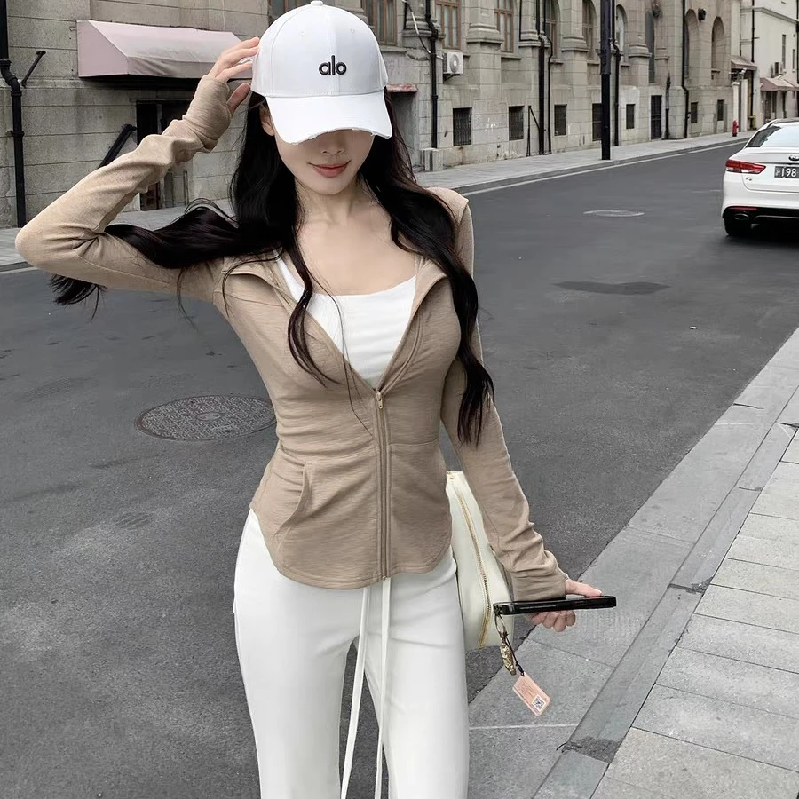 2025秋季新款拉链针织开衫连帽外套紧身收腰显瘦薄款上衣瑜伽卫衣