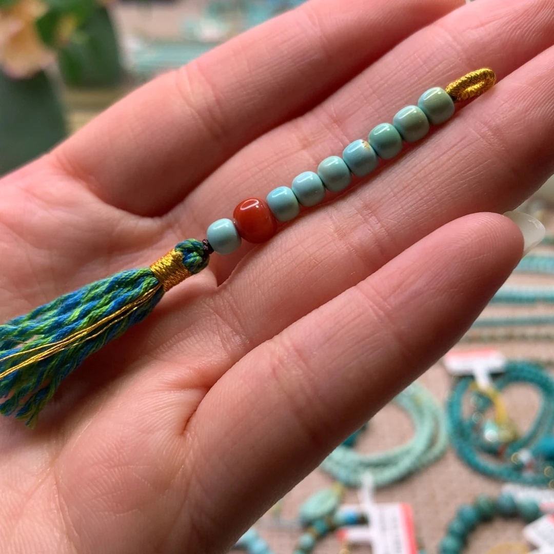 南红玛瑙配饰未镶嵌