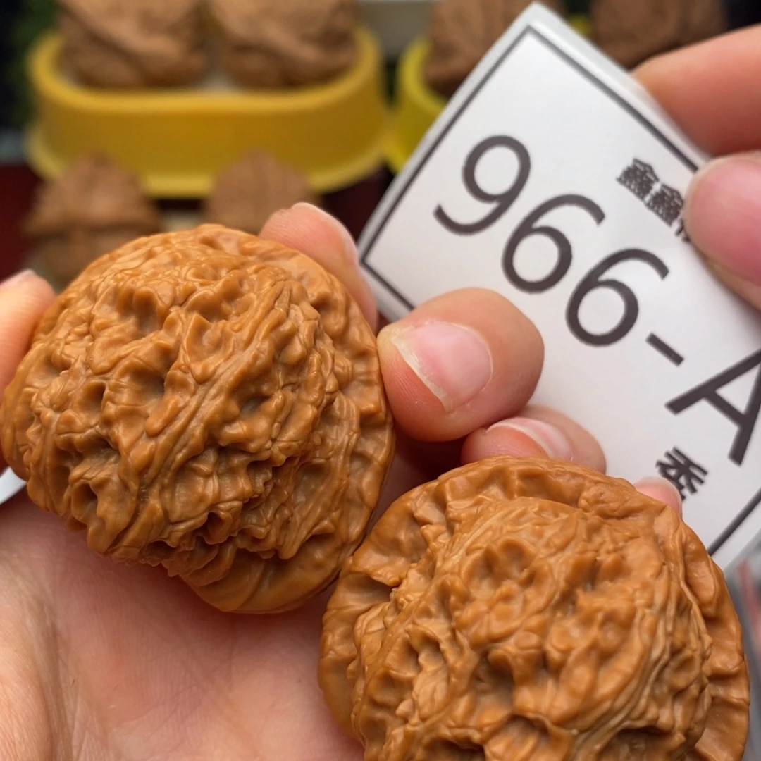 文玩核桃把件白狮子39……