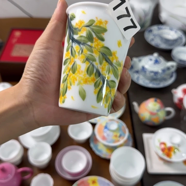景德镇陶瓷手工制作