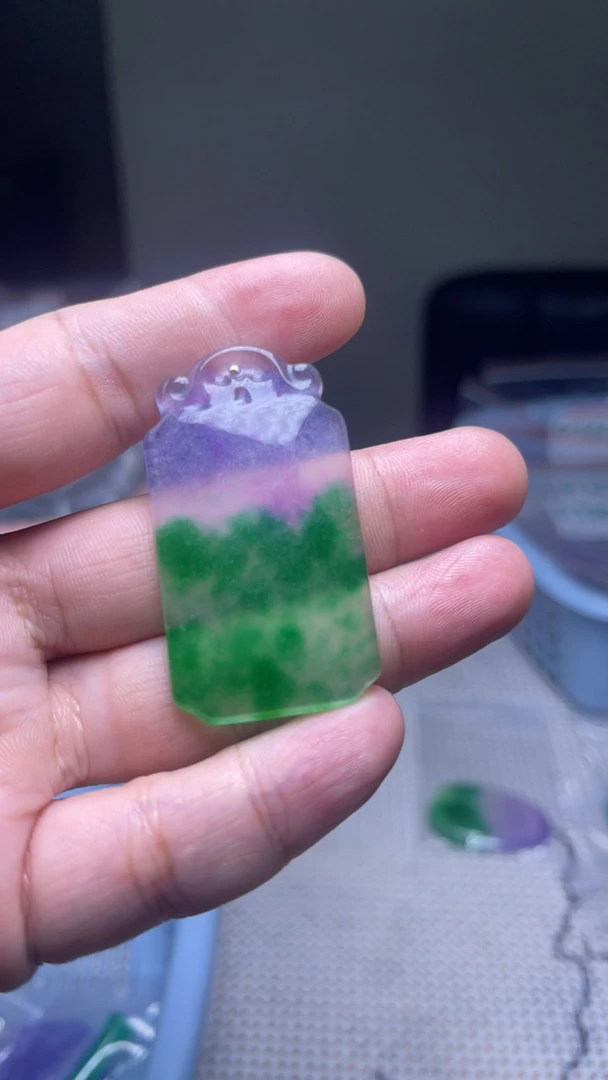 158   冰紫阳绿无事牌吊坠