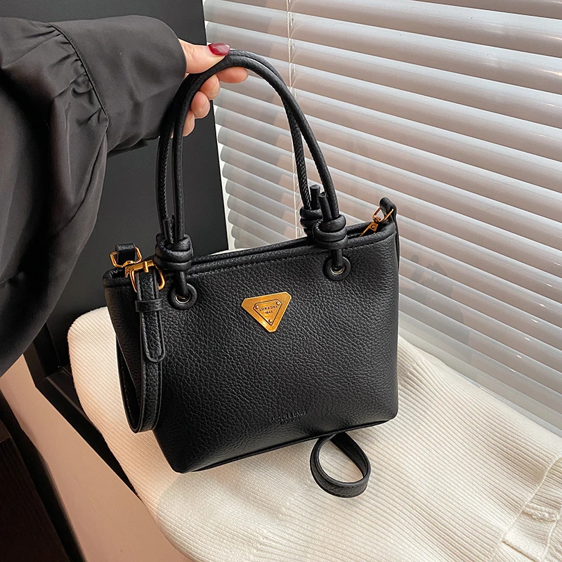 高级感小包包女式2025新款春夏百搭单肩斜挎包时尚复古手提水桶包