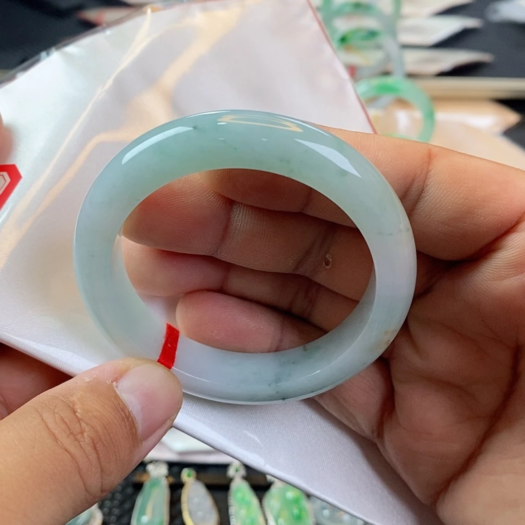 【闪购商品】未镶嵌手镯翡翠