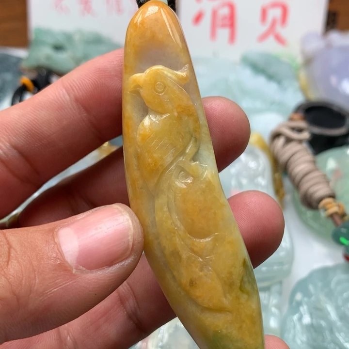 翡翠颈饰未镶嵌保真天然a货翡翠