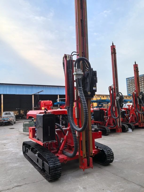 光伏钻孔机 光伏打桩机 履带式山地打桩机 四缸标准配置