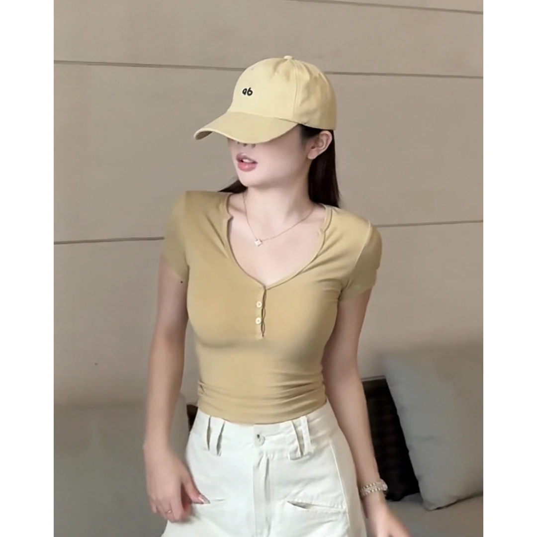 小鱼故事 2025夏季修身弹力针织V领短袖T恤显瘦辣妹百搭上衣女