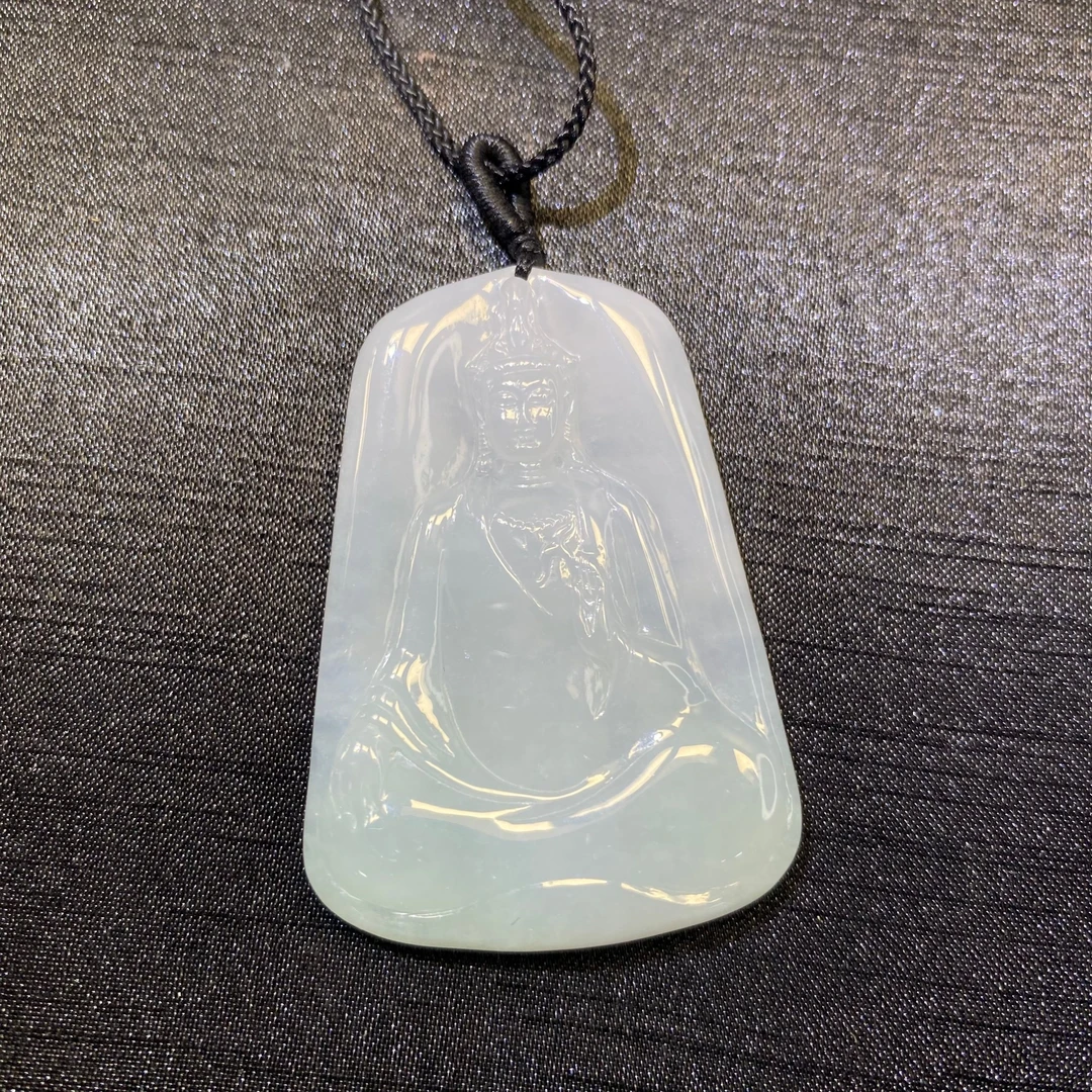 47天然缅甸翡翠A货冰胶观音/700049/北京银座拍卖