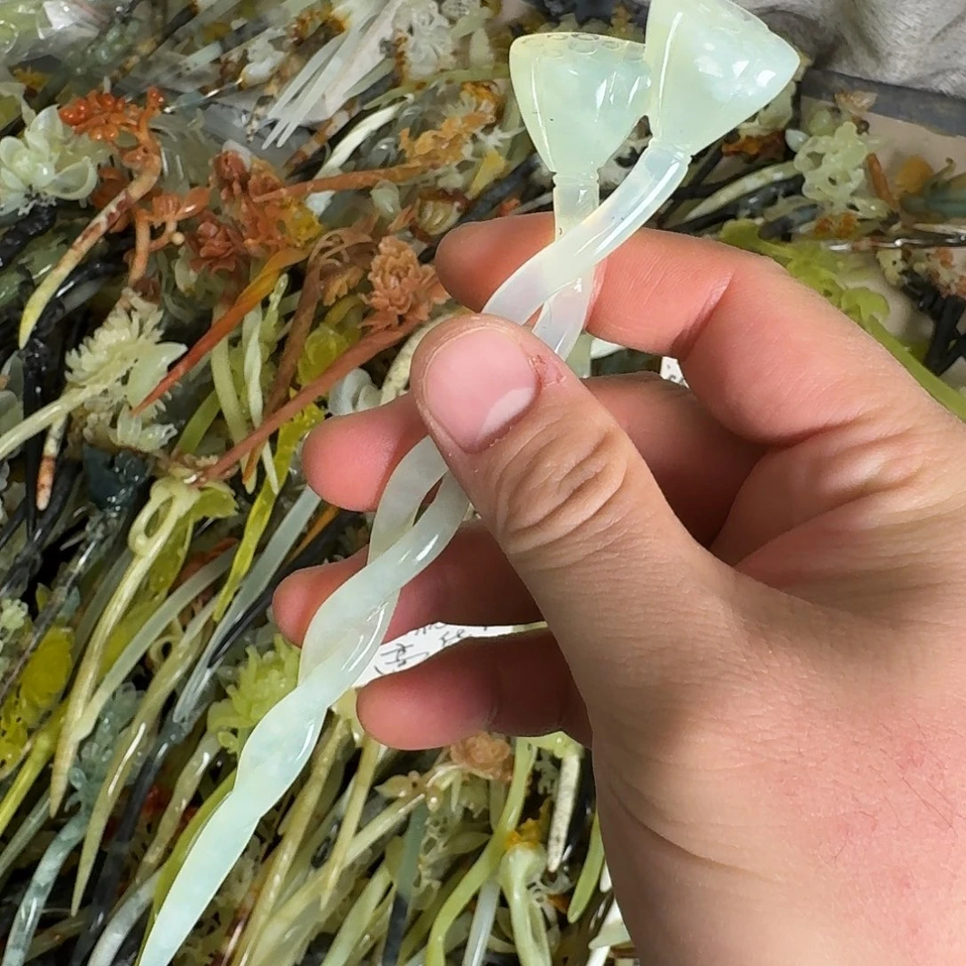 蛇纹石玉未镶嵌发饰