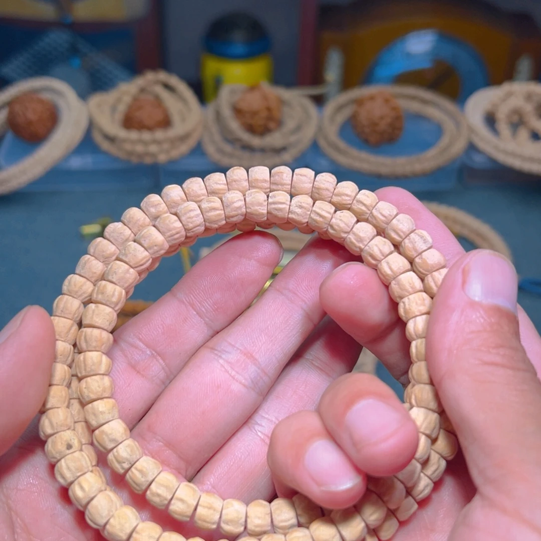 君***渡吊坠柏香籽/百香籽