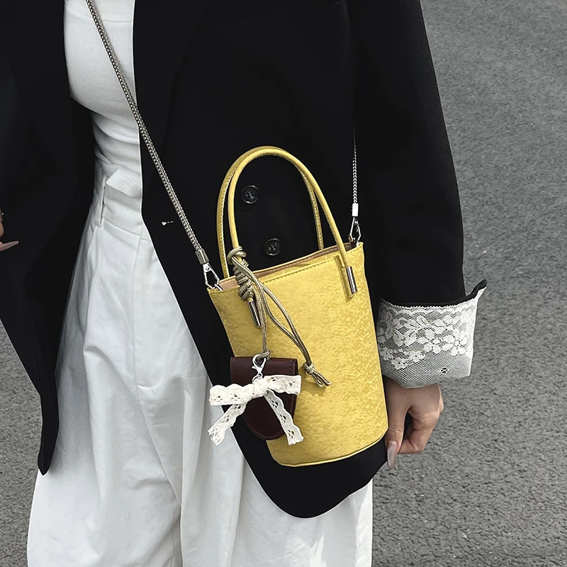 路遥女包夏天流行小众高级感手拎水桶包2025新款韩版简约包包女款