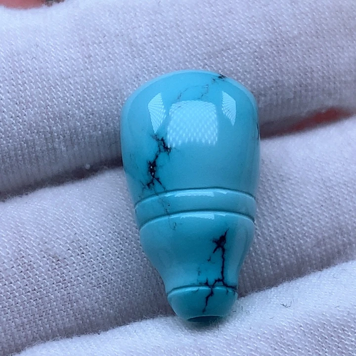 绿松石颈饰未镶嵌