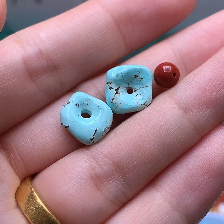 南红玛瑙未镶嵌珠宝奇石