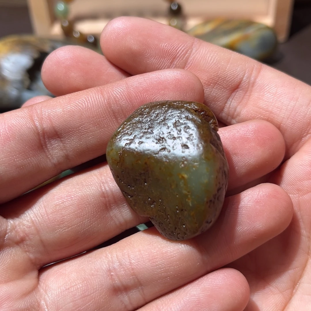 和田玉（子料）未镶嵌挂件