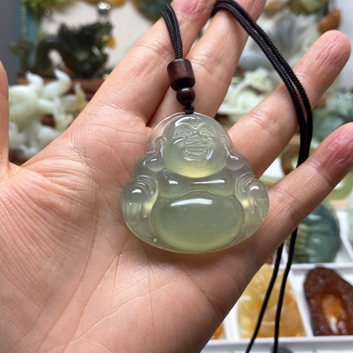 未镶嵌蛇纹石玉颈饰