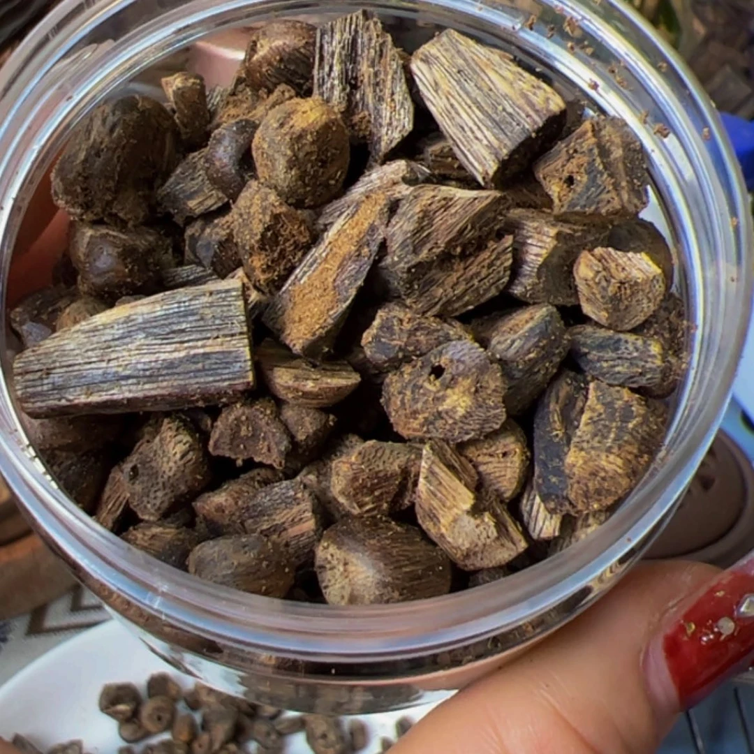 【闪购商品】沉香手把件奇楠留疤车珠老料50克