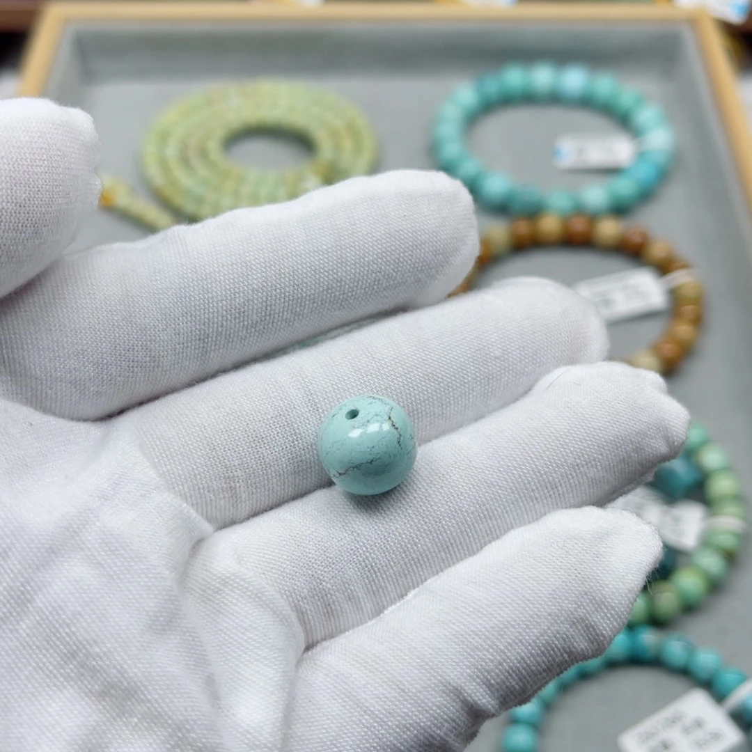 绿松石未镶嵌挂件