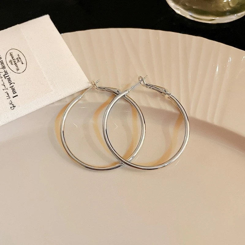 合金耳饰 简约大耳圈ins风极简风冷淡素圈耳环百搭气质夸张大耳圈