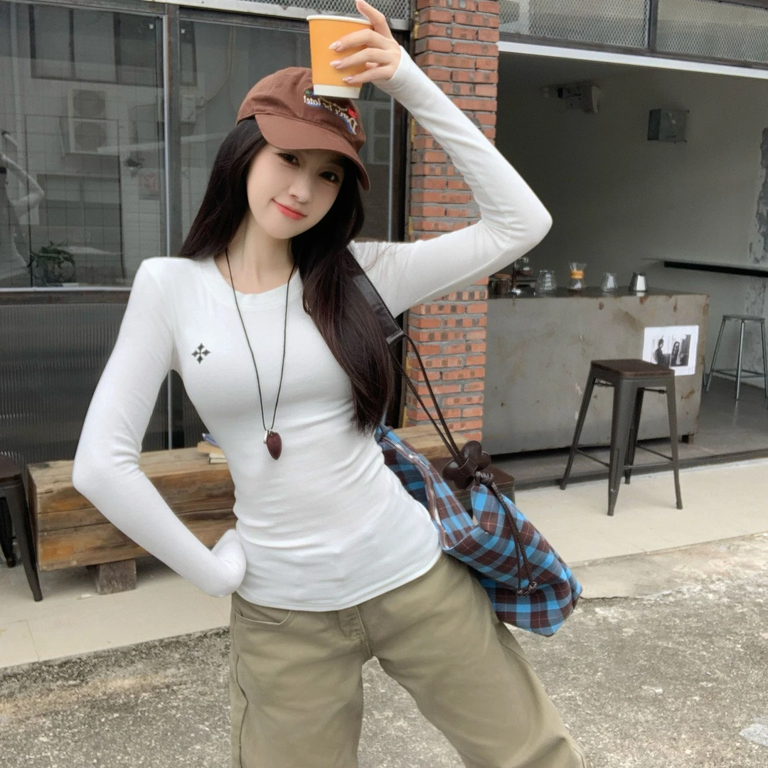 辣妹正肩圆领抗条弹力刺绣十字架长袖修身显瘦秋冬加厚打底衫女