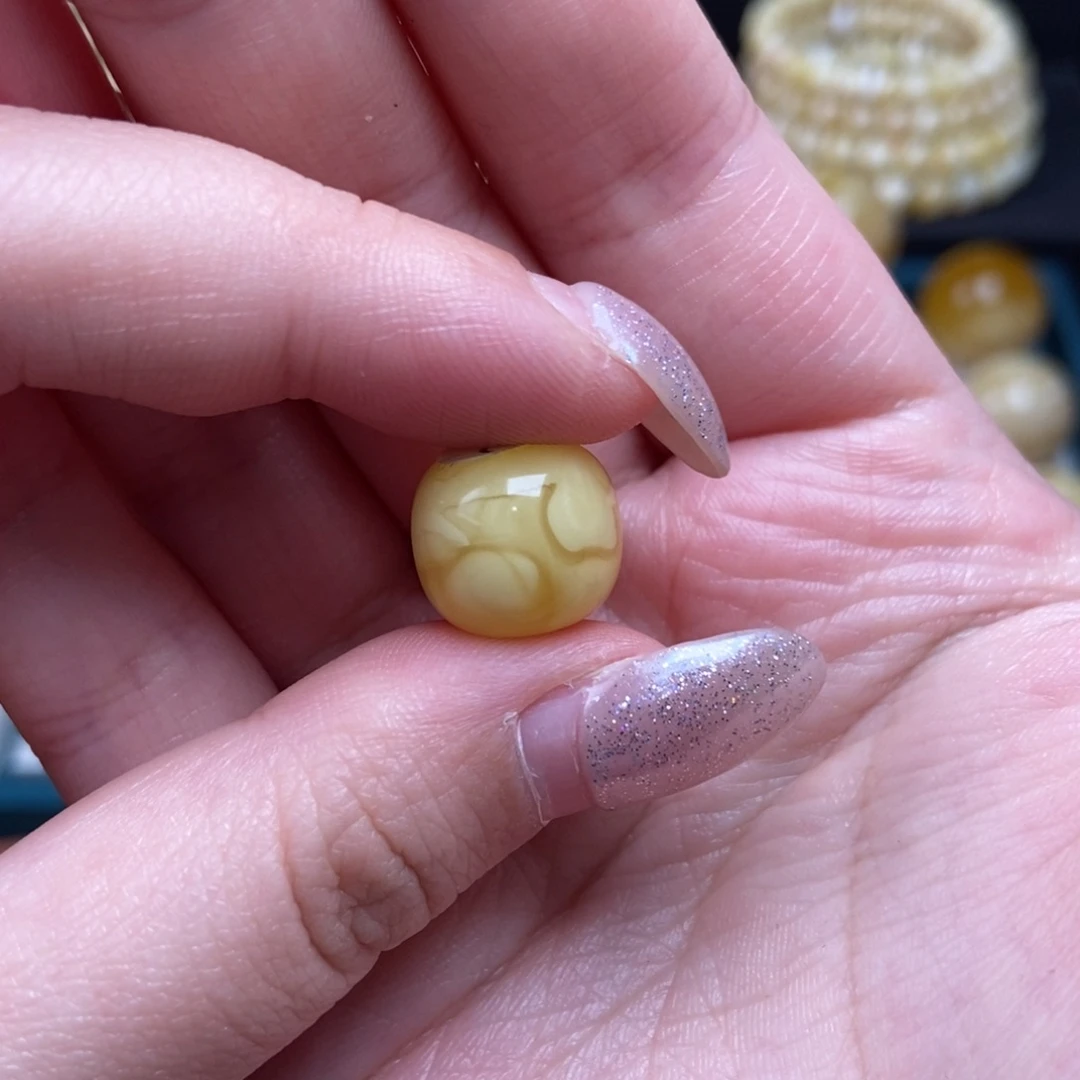 蜜蜡未镶嵌珠宝奇石卡13