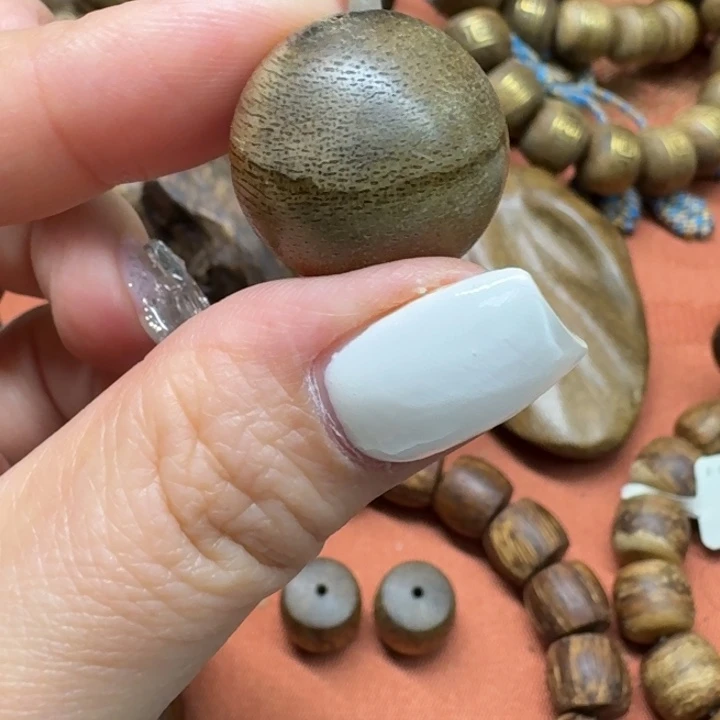 大叶紫檀(黑酸枝木类)