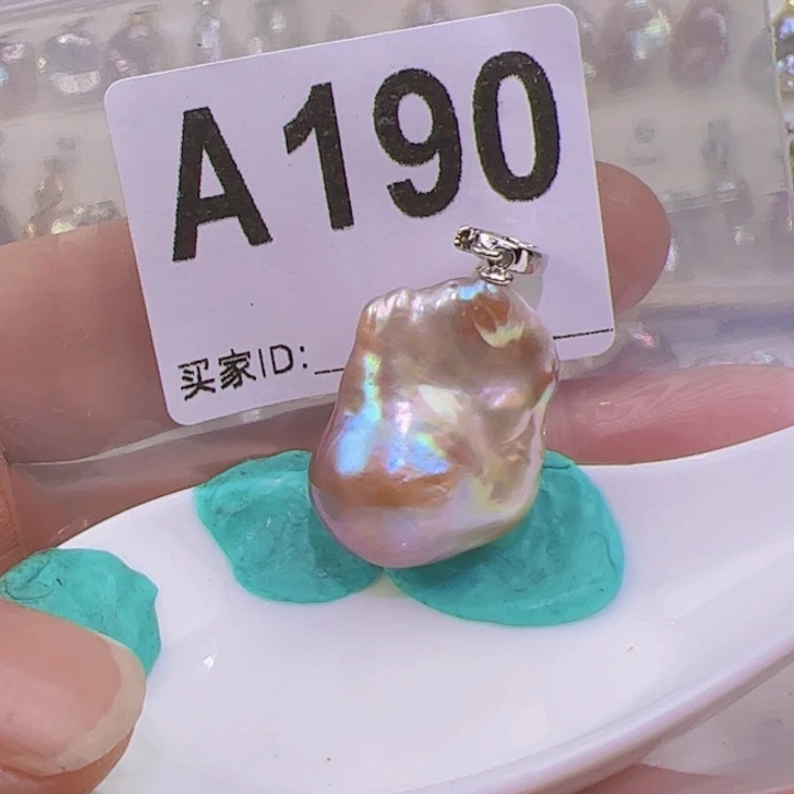 淡水珍珠颈饰合金