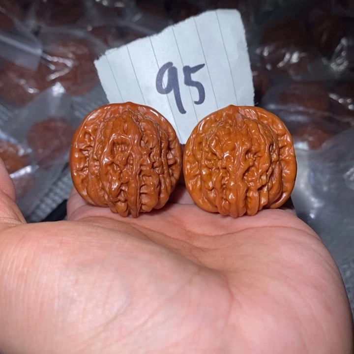 桃核把件39尺四座楼