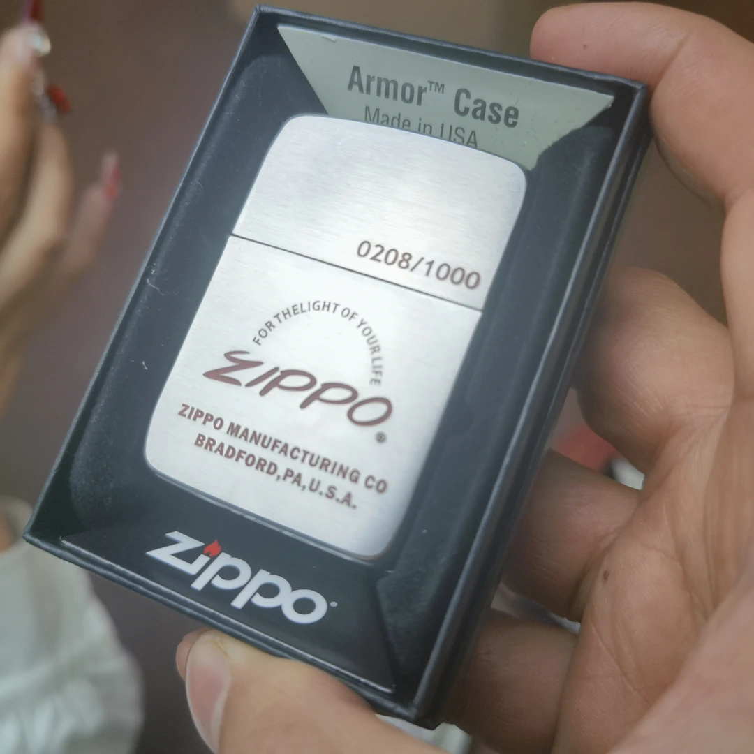 ZIPPO打火机红漆点亮人生