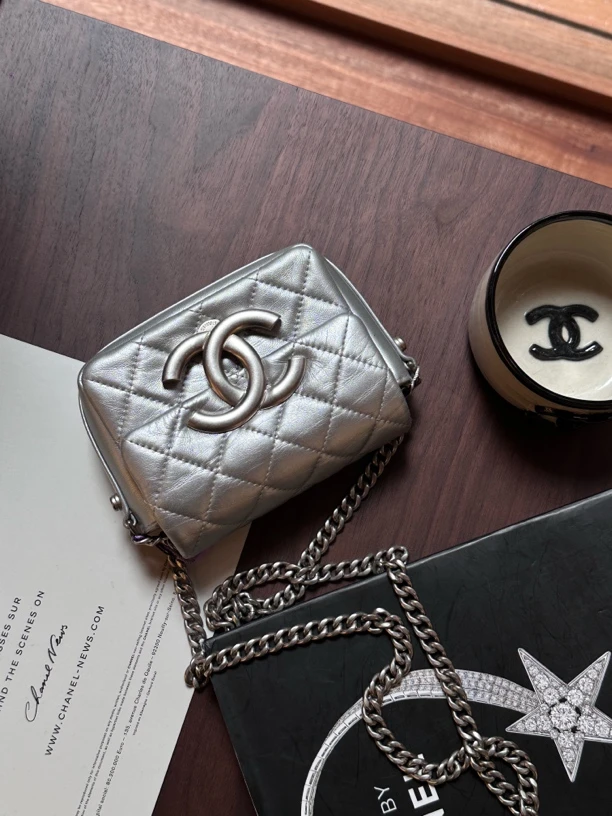 95新 Chanel/香奈儿 1175 23p银色方胖mini芯片款