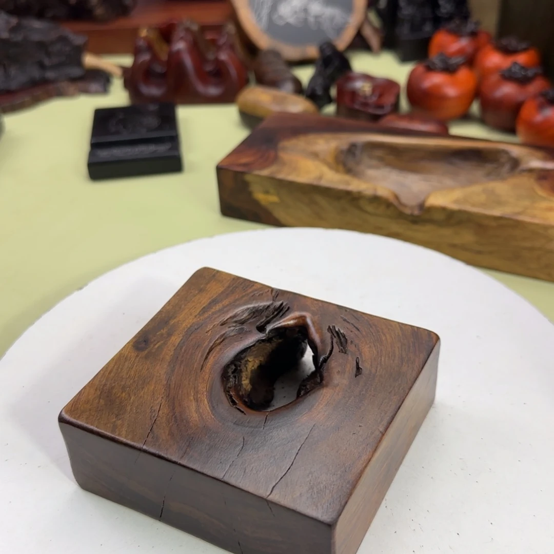 大果紫檀（缅甸花梨）背*