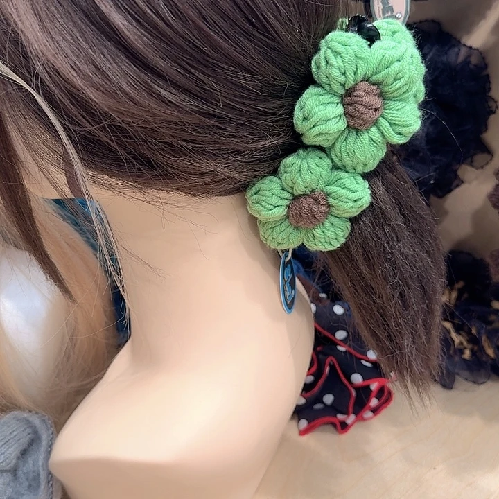 绿色毛线花香蕉夹