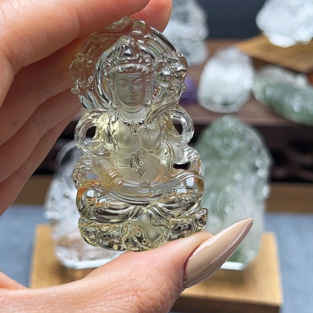 ****）颈饰未镶嵌水晶水晶