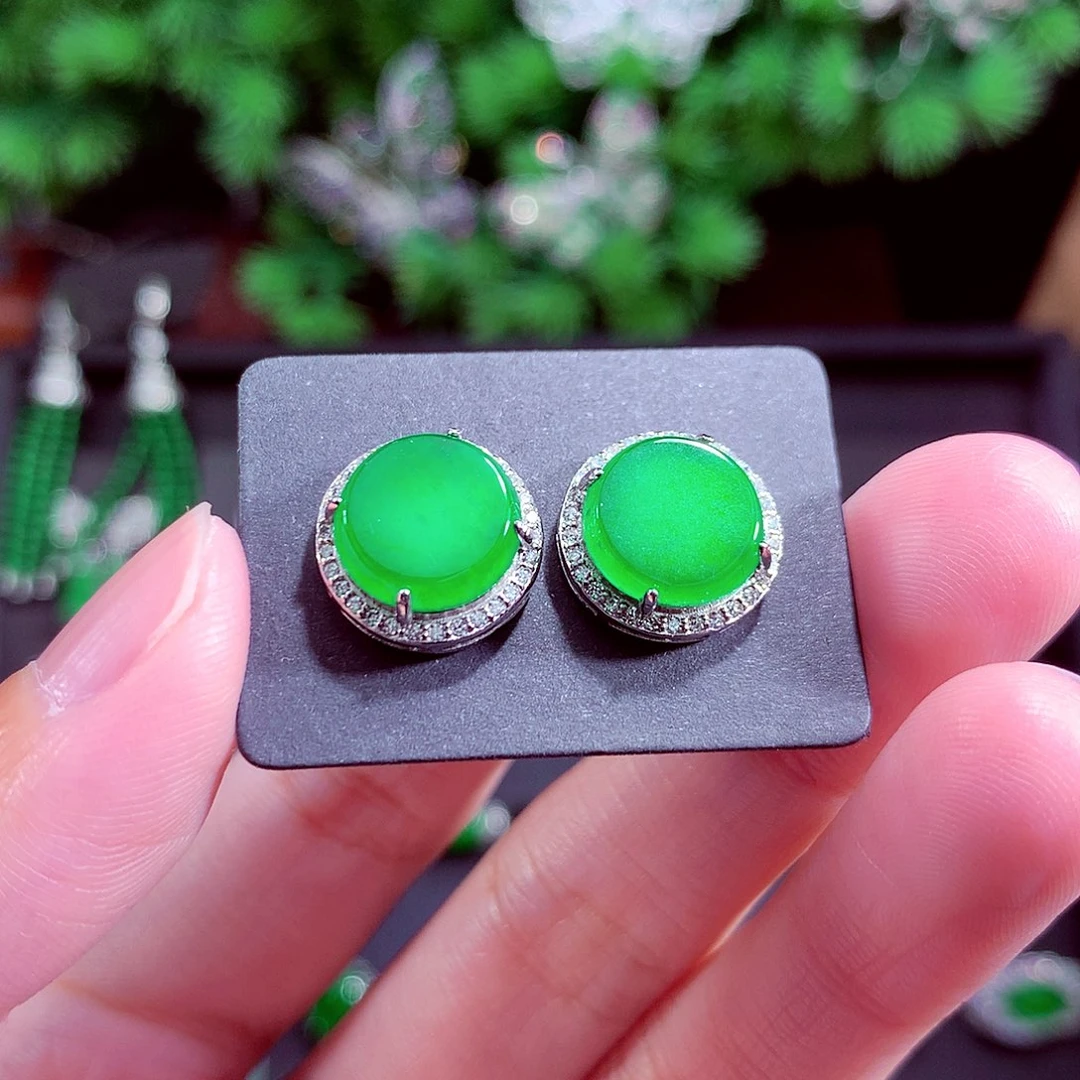 颈饰未镶嵌翡翠天然