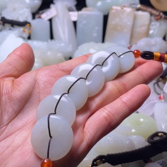 吊坠(不含链)未镶嵌和田玉荣*