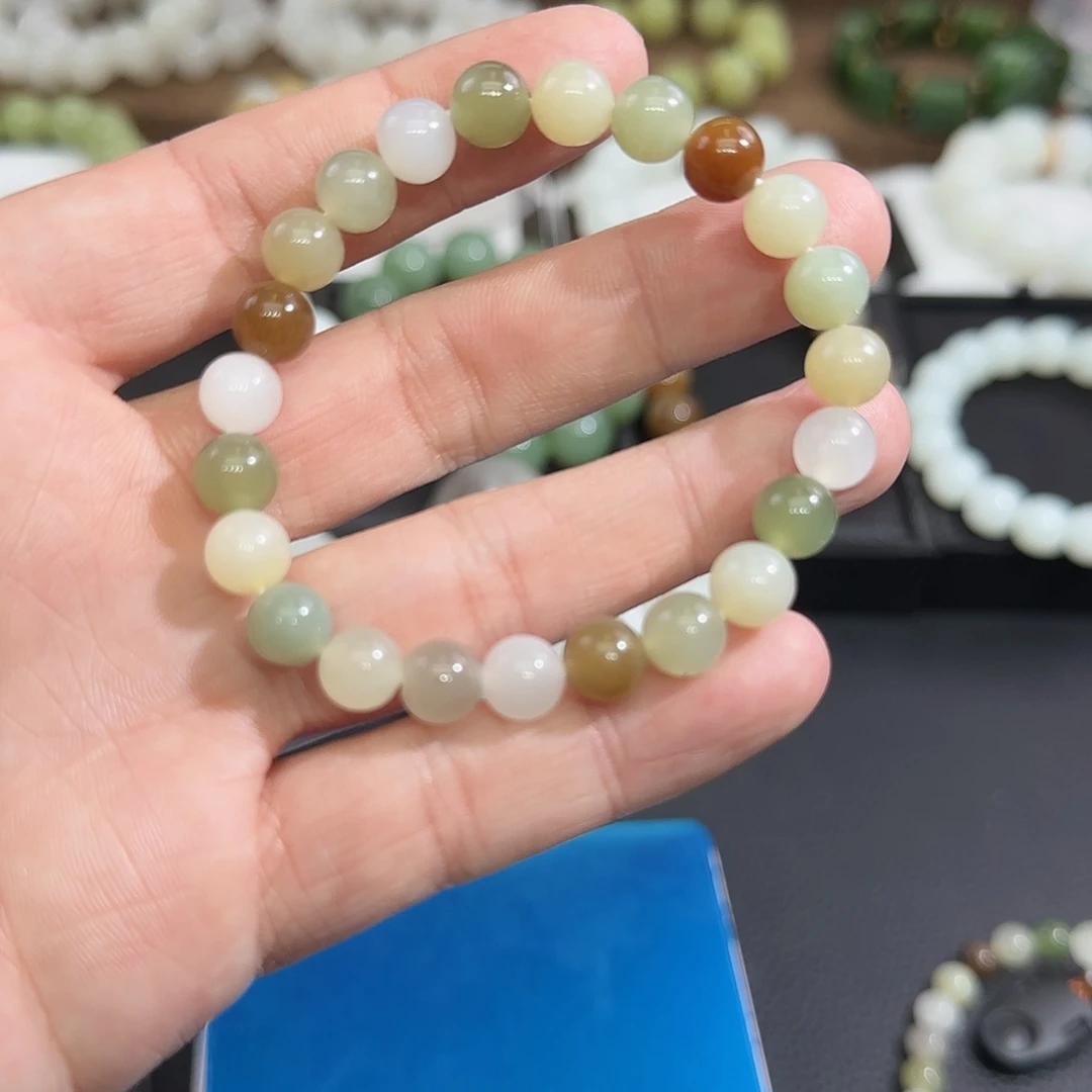 和田玉（碧玉）颈饰未镶嵌