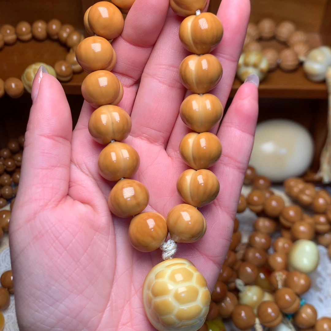 把件猴头核桃15高定屁桃手持富甲