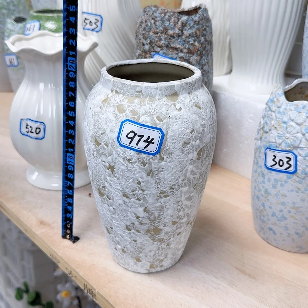 974号陶瓷高20厘米一个