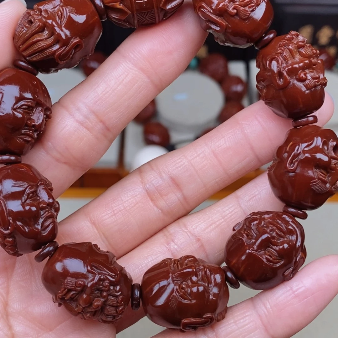 大***勒橄榄核吊坠十八罗汉