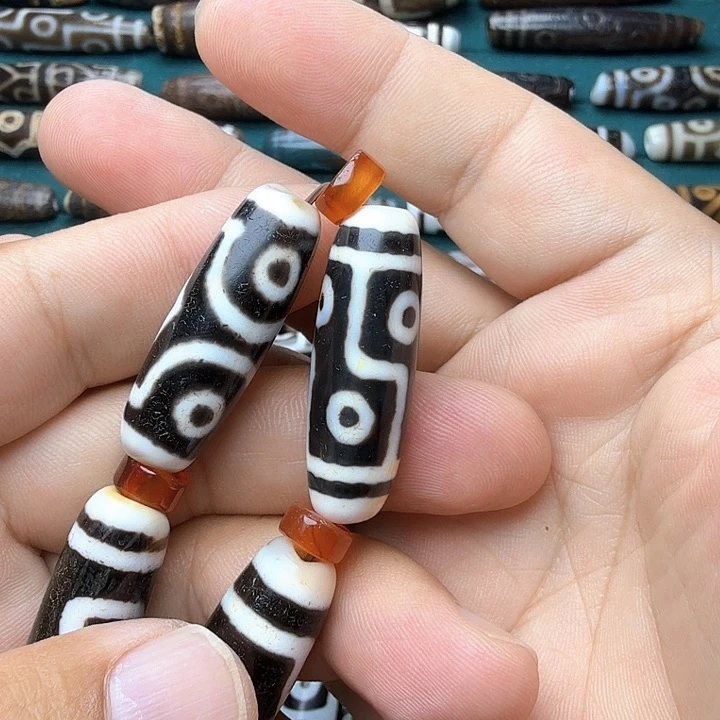 左***宝玛瑙/玉髓颈饰未镶嵌