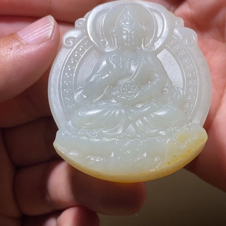 我***界和田玉未镶嵌颈饰