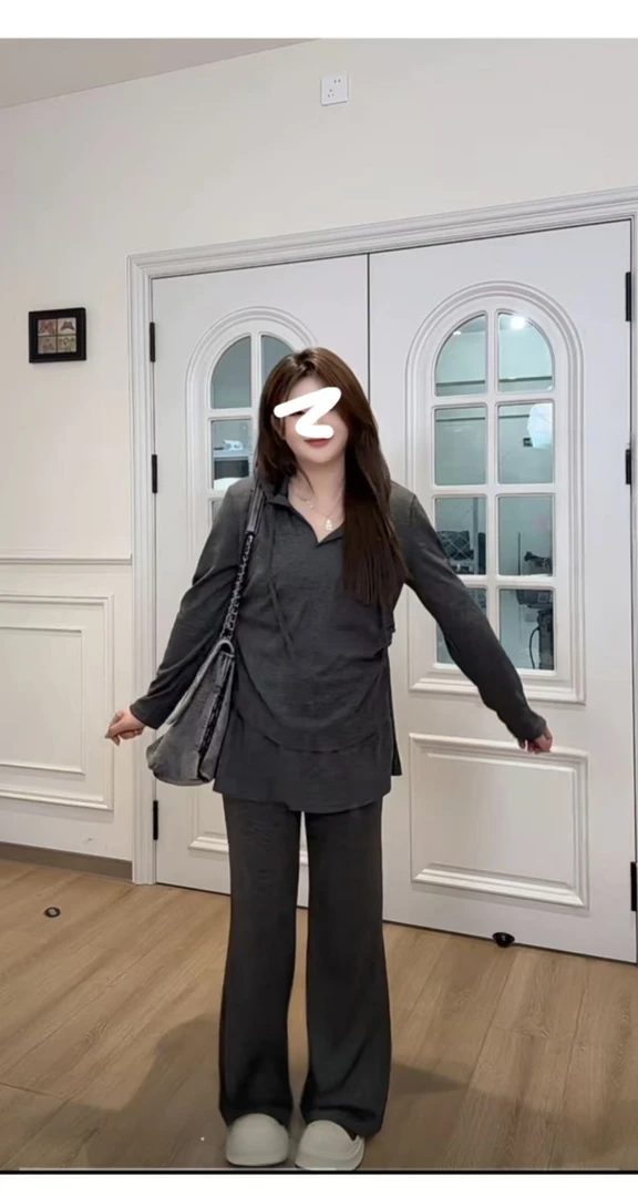 2025秋季新款美式辣妹连帽卫衣➕屁帘微喇裤