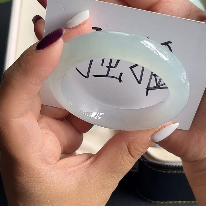 未镶嵌手镯翡翠53。