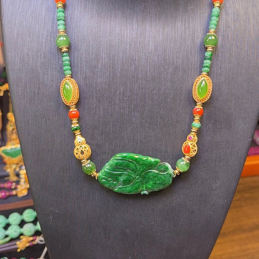 翡翠未镶嵌颈饰福利价