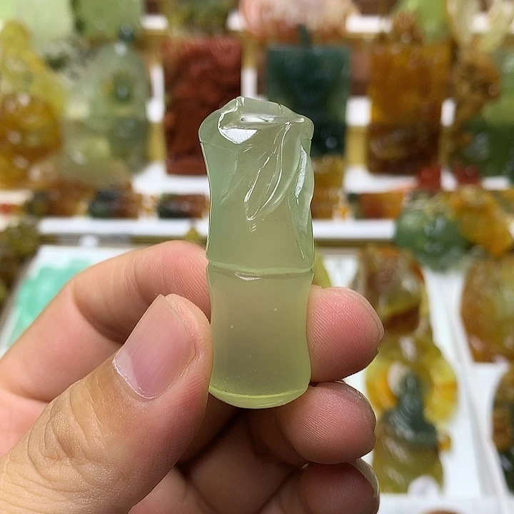 未镶嵌蛇纹石玉珠宝半成品