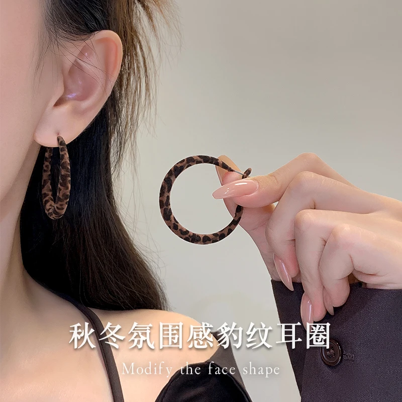 合金布艺耳饰 999纯银耳针豹纹耳环港风圈圈素圈2025新款爆款耳圈